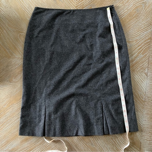 Banana Republic A-Line Gray Wool Skirt Womens Pleated Lined Side Zip (10) - Picture 5 of 9
